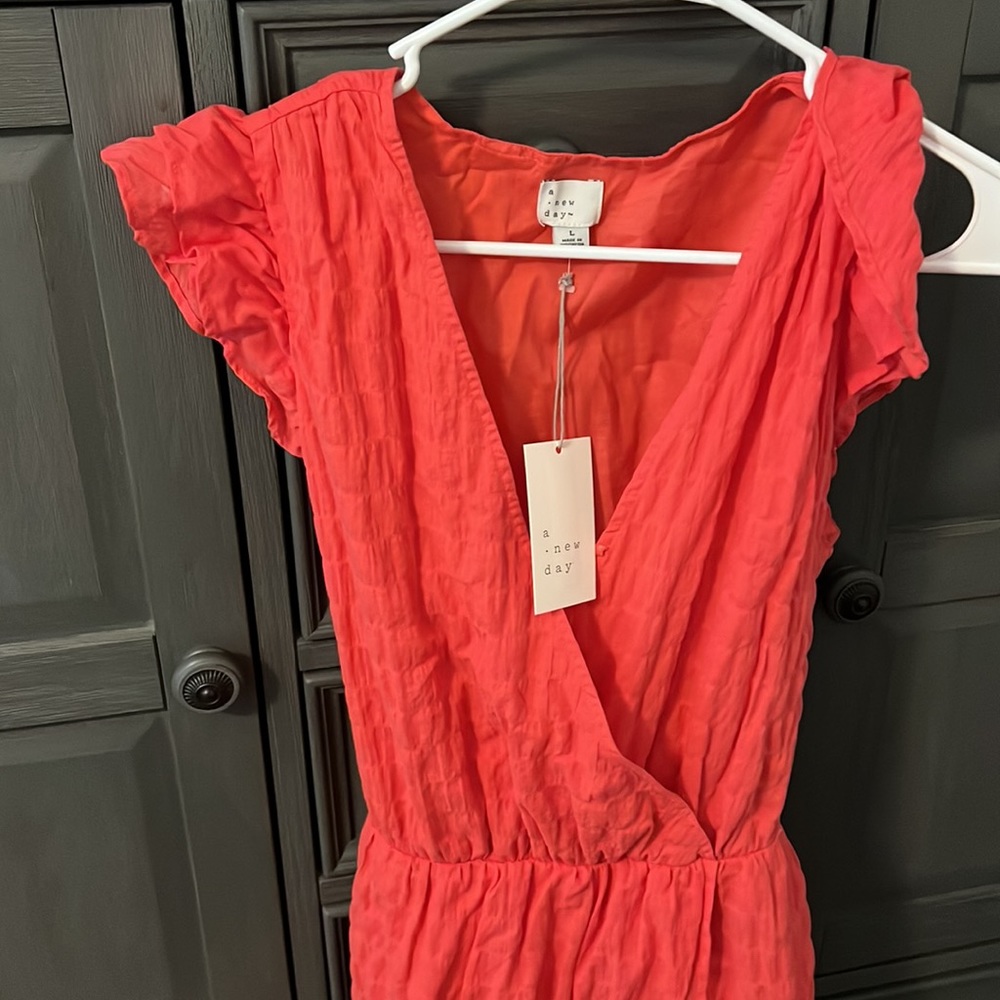 Woman’s Spring Dress - Picture 2 of 2